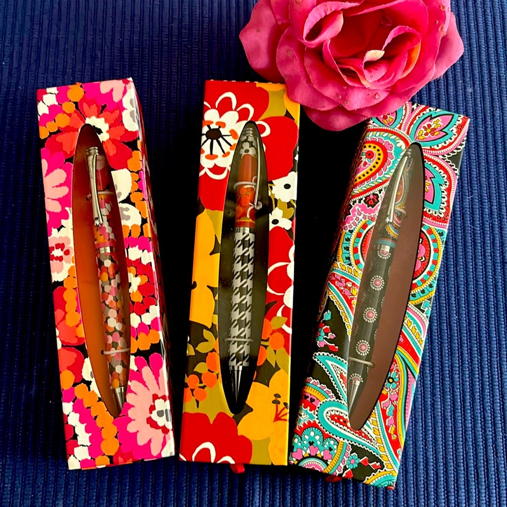 Vera Bradley Ball point Pens NWT in box